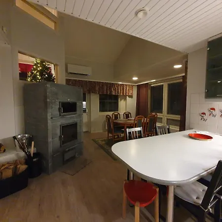 ヴィラ Lakeside Salmi